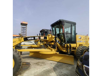 Motoniveladora CATERPILLAR 140H