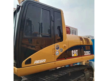 Escavadeira CATERPILLAR 320CL
