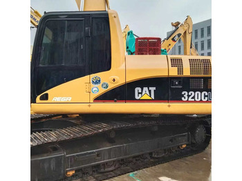 Escavadeira CATERPILLAR 320CL