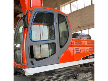 Escavadeira DOOSAN DX260
