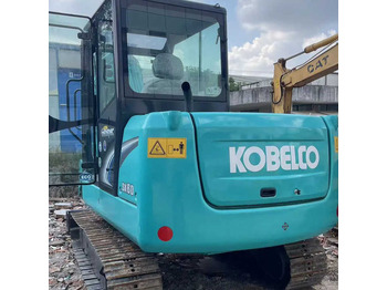 Escavadeira KOBELCO