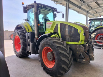 Trator CLAAS Axion 950