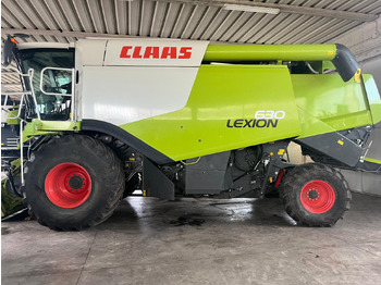 Ceifeira debulhadora CLAAS Lexion 630