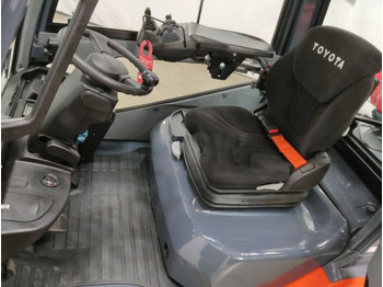 Empilhadeira a gás Toyota Tonero fenwick: foto 3