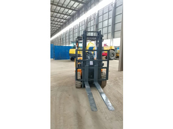 Leasing de TCM 3 tons 2 stages TCM 3 tons 2 stages: foto 3 Leasing de TCM 3 tons 2 stages TCM 3 tons 2 stages: foto 3