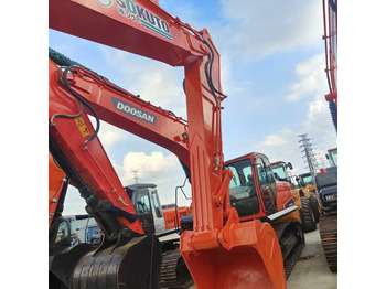 Escavadeira Hitachi Brand Zx210 Crawler Excavator  21tons Digger for Sale  Used Hitachi Zx200 210 350 Excavator in Stock on Sale: foto 2
