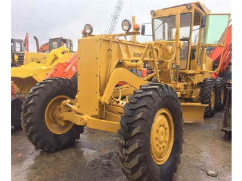 Motoniveladora KOMATSU