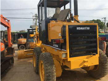 Motoniveladora Used Komatsu GD305 Motor Grader Cheap Price Komatsu Road Grader GD305 Good Condition in China: foto 4