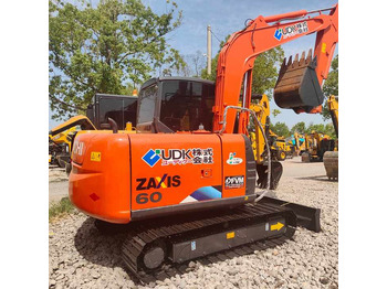 Escavadeira HITACHI ZX60
