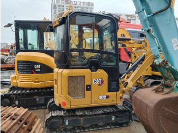 Mini escavadeira CATERPILLAR 302