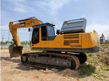 Escavadora de rastos CATERPILLAR