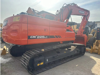 Escavadora de rastos DOOSAN DX225LC