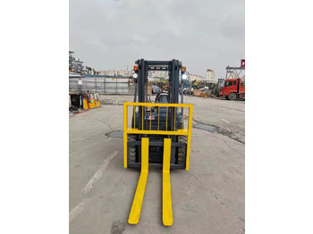 Empilhadeira a diesel KOMATSU 3-ton: foto 3