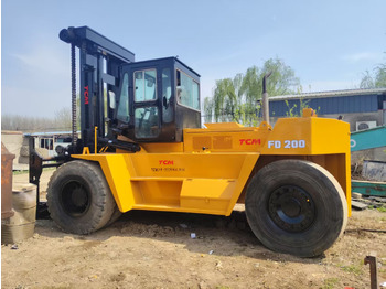 Empilhadeira a diesel KOMATSU