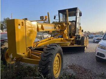 Motoniveladora KOMATSU