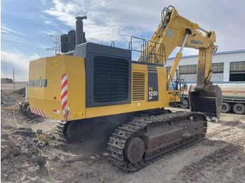 Escavadora de rastos KOMATSU