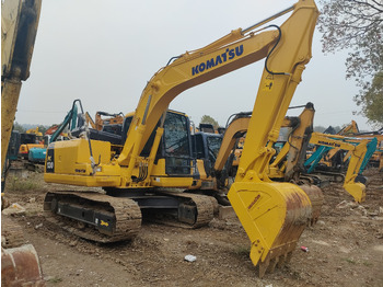 Escavadeira de rodas KOMATSU PC130-7