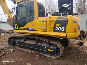 Escavadeira de rodas KOMATSU PC200-8