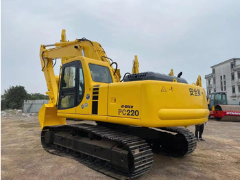 Escavadora de rastos KOMATSU PC220-6: foto 2