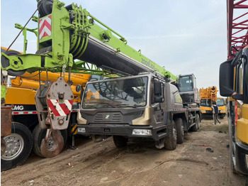 Grua móvel ZOOMLION ZTC500
