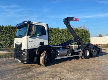Camião polibenne IVECO X-WAY