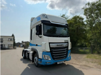 Tractor DAF XF 105