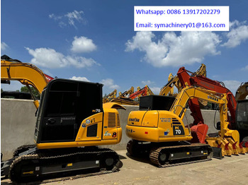 Mini escavadeira KOMATSU PC130