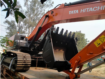 Escavadora de rastos HITACHI ZX220