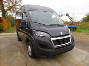 Furgão compacto PEUGEOT Boxer