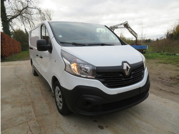 Furgão compacto RENAULT Trafic 1.6