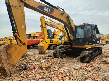 Escavadora de rastos CATERPILLAR 320D