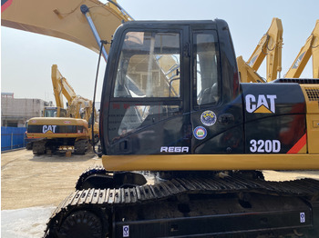 Escavadora de rastos CATERPILLAR 320D: foto 5