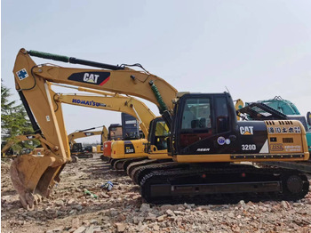 Escavadora de rastos CATERPILLAR 320D