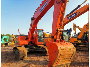 Escavadora de rastos DOOSAN DH225