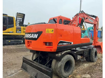 Escavadeira de rodas DOOSAN DX150W