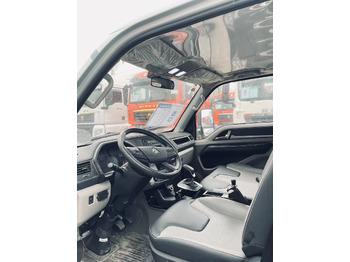 Leasing de HOWO L1S 4X2  Dump Truck Automatic HOWO L1S 4X2  Dump Truck Automatic: foto 4