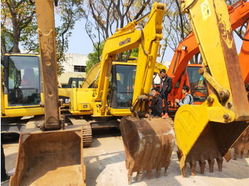 Mini escavadeira KOMATSU PC60