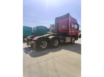 Tractor novo SINOTRUK Delong X5000 6X4 Automatic Tractor: foto 5