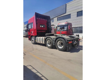 Tractor novo SINOTRUK Delong X5000 6X4 Automatic Tractor: foto 4