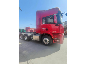 Tractor SINOTRUK