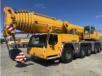 Grua móvel LIEBHERR