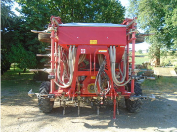 Semeadora combinada KVERNELAND