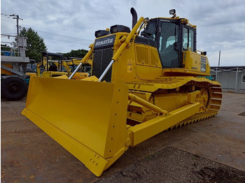 Buldôzer KOMATSU D65PX-18
