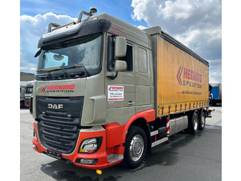 Camião de lona DAF XF 460