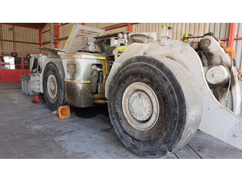 Máquina de mineração CATERPILLAR