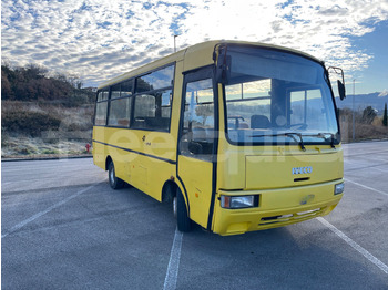 Autocarro escolar IVECO
