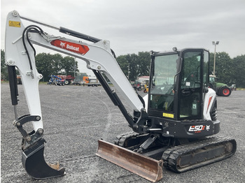 Mini escavadeira BOBCAT E50