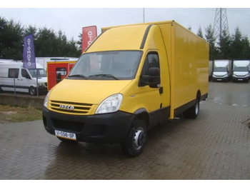 Carrinha de contentor IVECO Daily