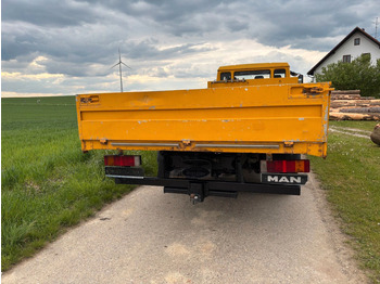 Camião de caixa aberta/ Plataforma MAN 8.224 L 2000: foto 5 Camião de caixa aberta/ Plataforma MAN 8.224 L 2000: foto 5