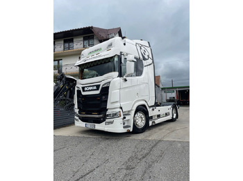 Tractor SCANIA R 520